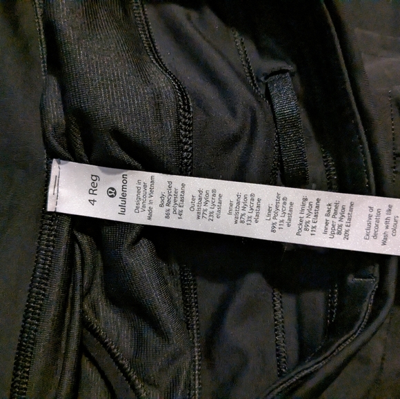 Lululemon Speed Up Short size 4 in black - Picture 4 of 7